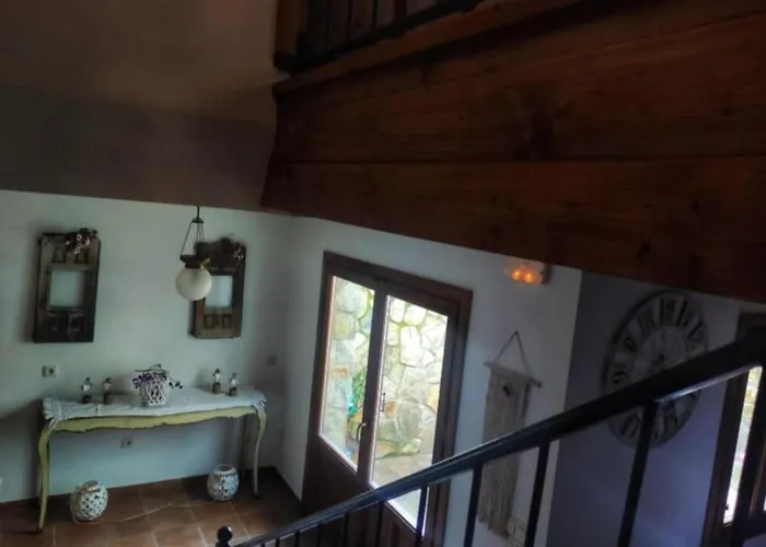 Hotel Rural En Cascadas De *